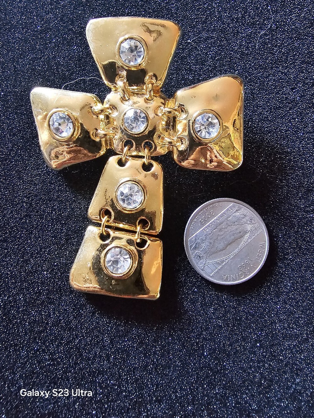 Beautiful Crooss Brooche